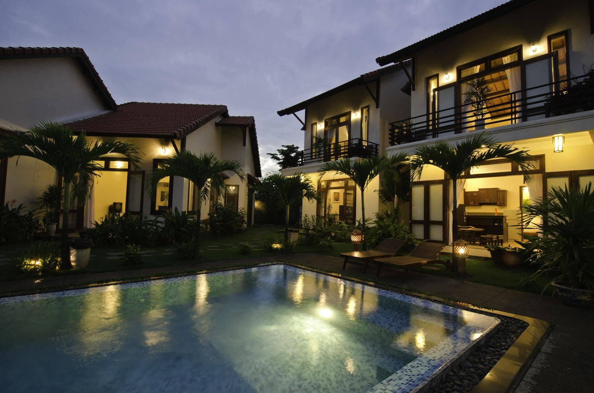 Van Lan Riviera Villas Хойан Экстерьер фото