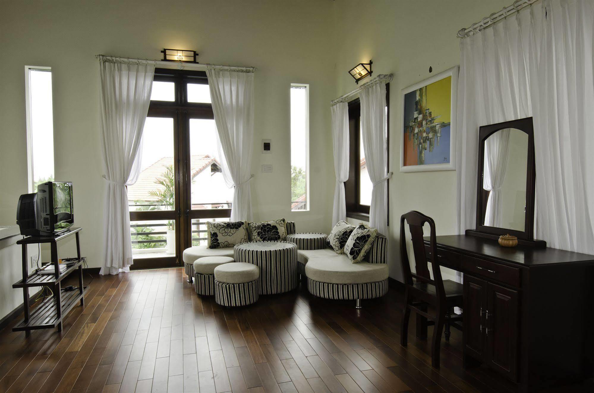 Van Lan Riviera Villas Хойан Экстерьер фото